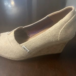 Toms Wedges